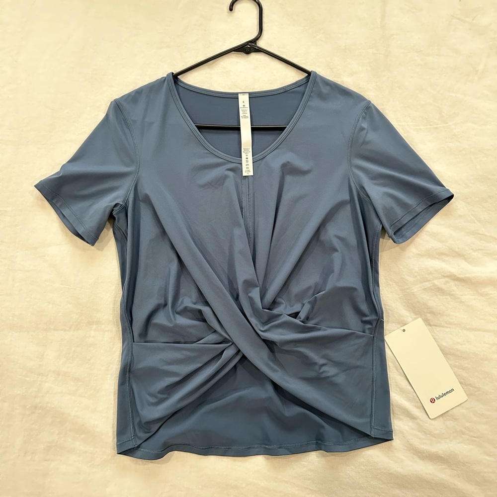 NWT Lululemon Do The Daily SS Tee Size 6.
